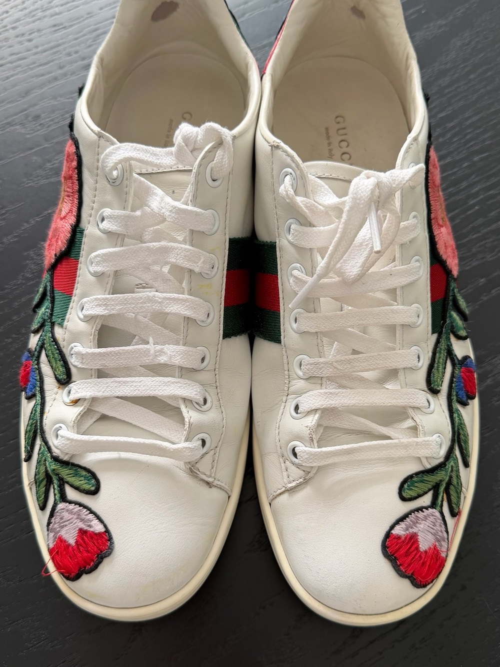 Gucci White Leather Floral Embroidered Sneakers with Red & Green Web Stripe